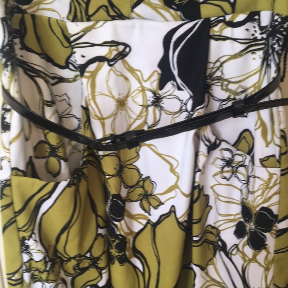 EUC Roulette Floral MIDI Dress - Picture 3 of 8